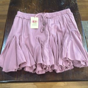 Juniors/women’s skirt/skort sz M NWT